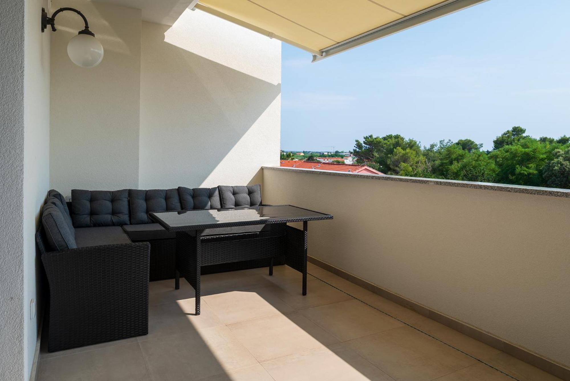 Villa Jalan Vrsi Buitenkant foto